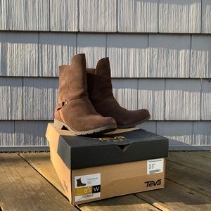 TEVA SEGUNDO MID BOOTS